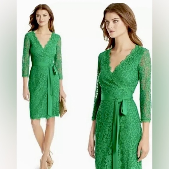 NWT Diane Von Furstenberg Julianna Lace Wrap Dress, Size 6 - Picture 3 of 3